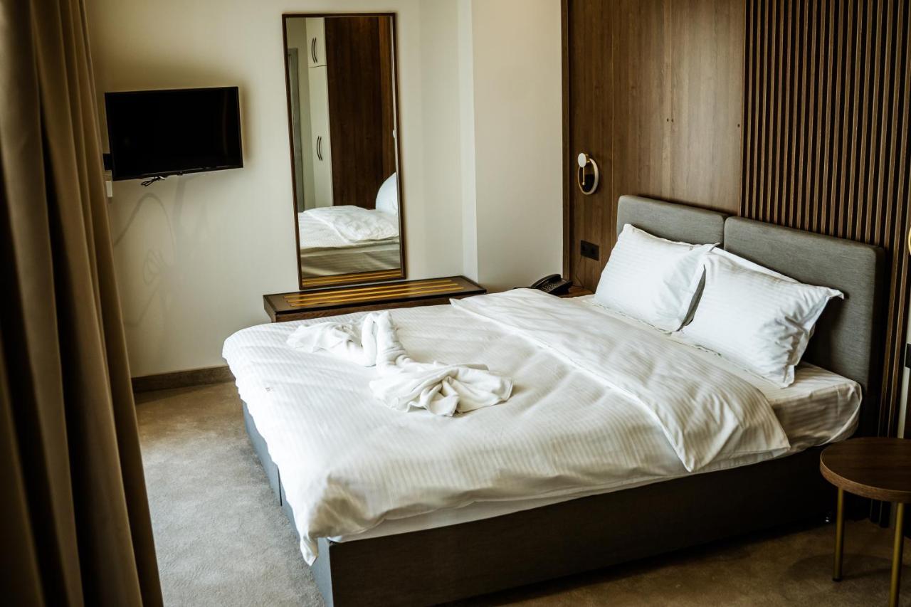Sonio Boutique Hotel มามายา ภายนอก รูปภาพ